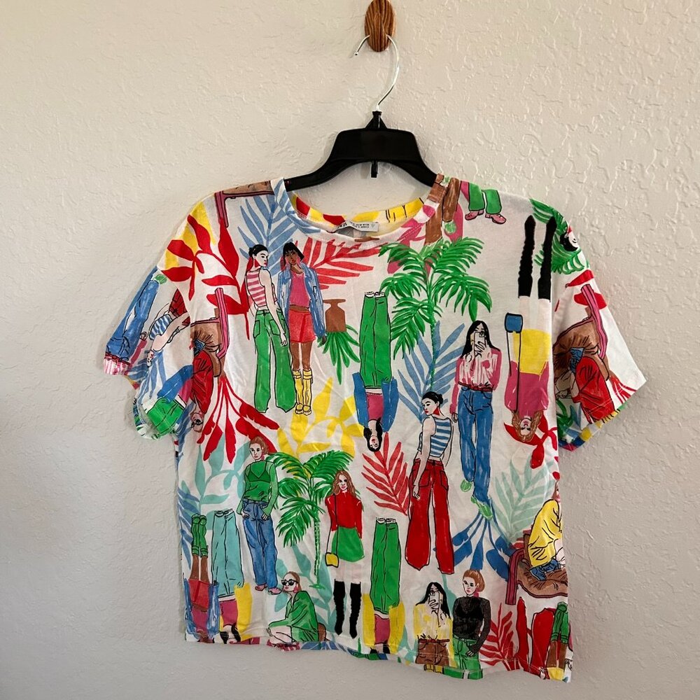 Zara Women's Casual Women Print Short Sleeve Cropped Tee Size Medium SKU 560